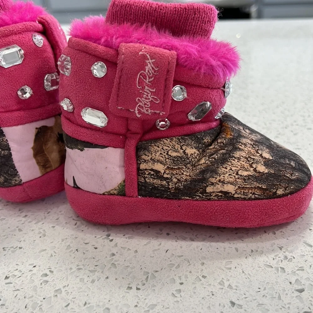 Blazin Roxx Mocassins Camo size 6-7